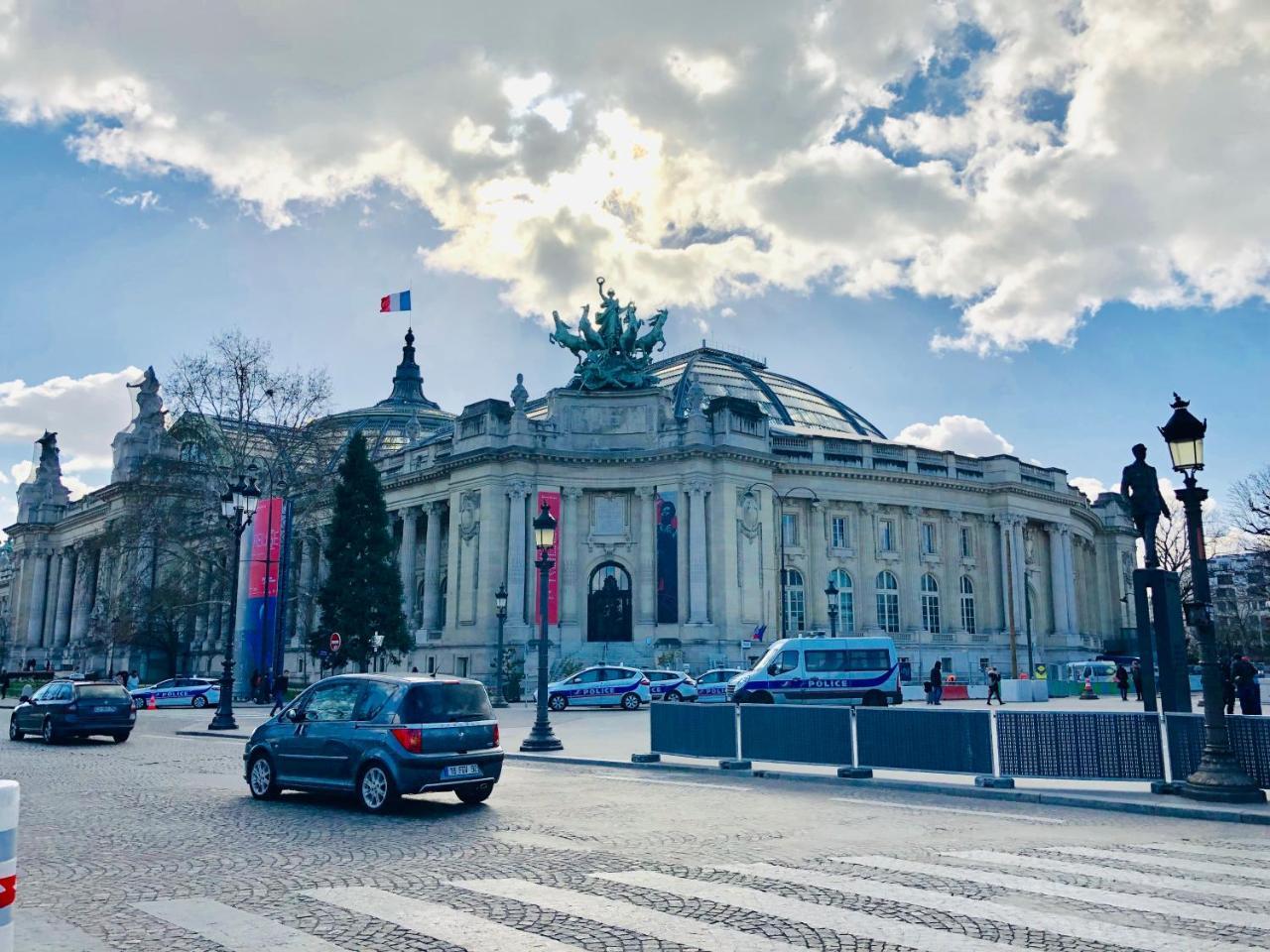 شقة باريس  في Champs Elysees Luxury & Design Arc De Triomphe - Foch المظهر الخارجي الصورة